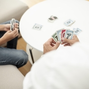 jeux de carte en famille UNO milles Bornes Times's Up